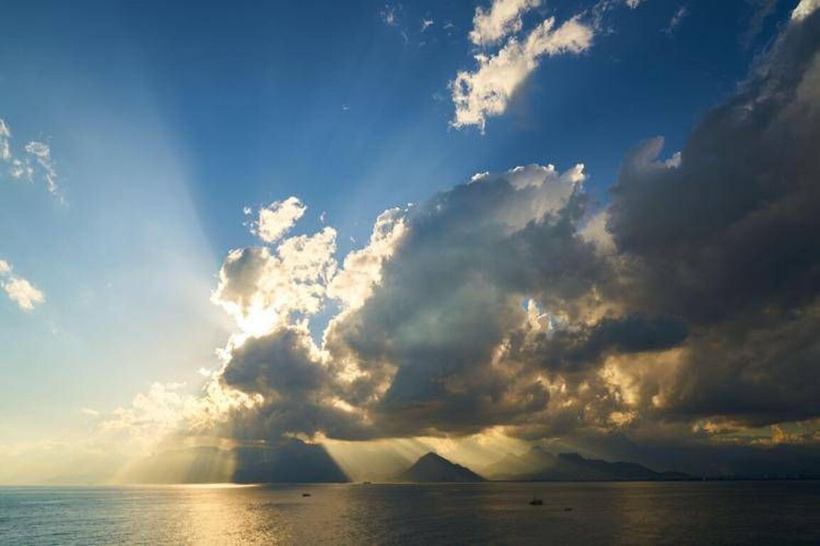 Dopo i nubifragi torna il sole, ma non per molto: le previsioni meteo