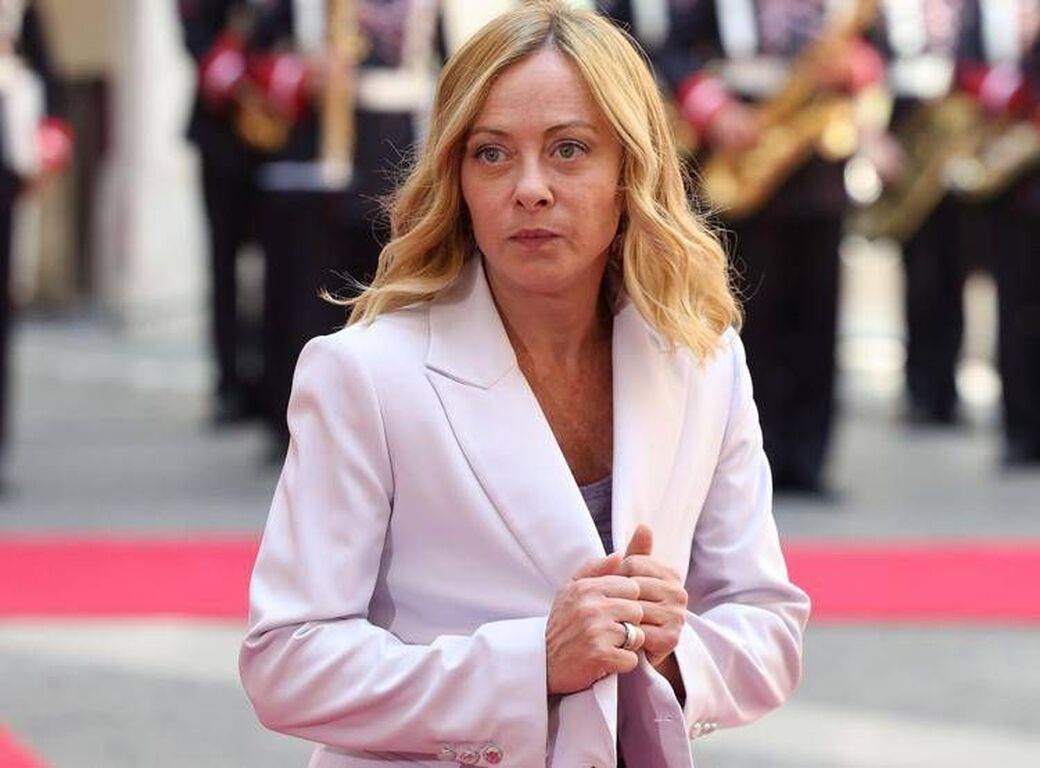 Meloni su foto di Kirk a testa in giù: "Non ci facciamo intimidire"