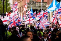 Londra, centinaia di migliaia in piazza per UK. Musk: "Subito nuovo governo"