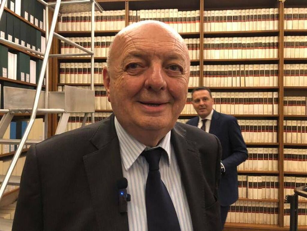 Auto, Pichetto: "Bene incentivi per elettrico, ma percorso lungo"