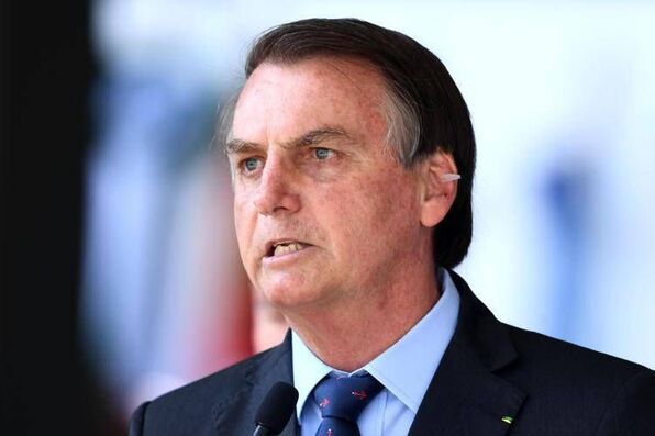 Brasile, Bolsonaro ricoverato d'urgenza dopo un malessere