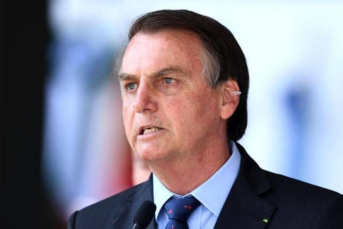 Brasile, Bolsonaro ricoverato d'urgenza dopo un malessere