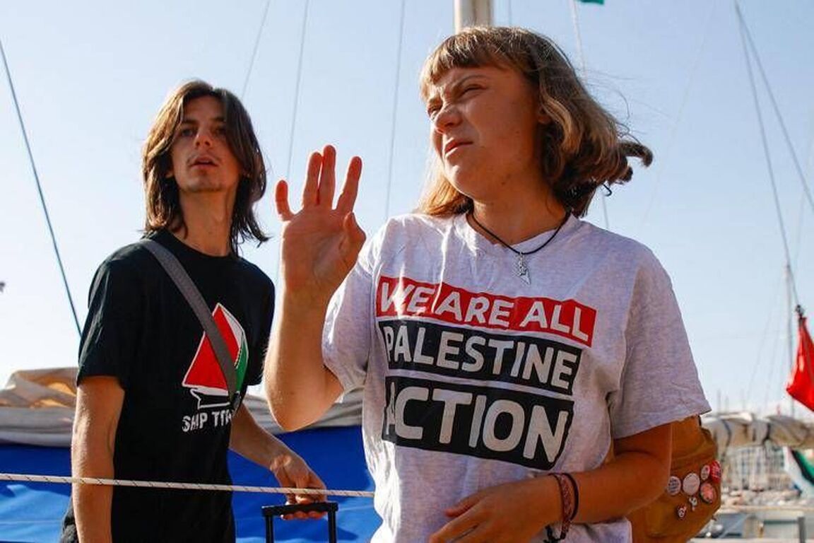 Greta Thunberg lascia il direttivo della Flotilla: "Si parla troppo di noi e poco di Gaza"