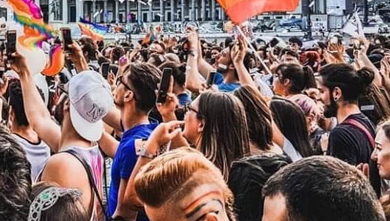 Castellammare di Stabia si prepara al Vesuvio Pride 2025: conferenza stampa di presentazione
