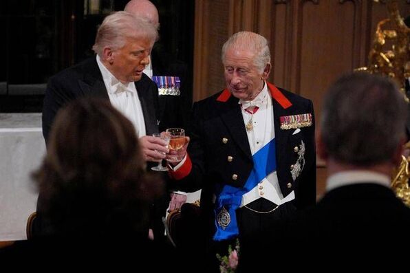Trump al banchetto di Re Carlo: "Seconda visita di Stato tra i più grandi onori della mia vita"