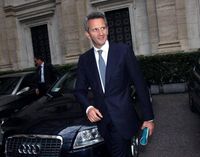Mps-Mediobanca, Nagel saluta i dipendenti e cita Orazio: "Graecia capta ferum victorem cepit"