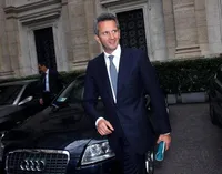 Mps-Mediobanca, Nagel saluta i dipendenti e cita Orazio: "Graecia capta ferum victorem cepit"