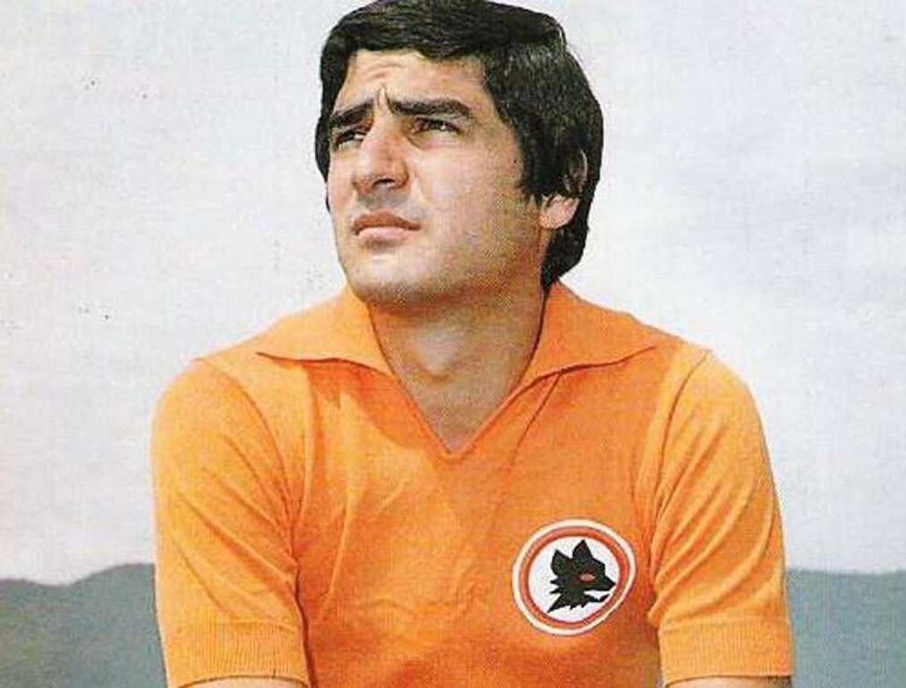 "Non ci sono stati 'vandali contro Ago'", precisazione di Luca Di Bartolomei sulla targa in onore di Agostino