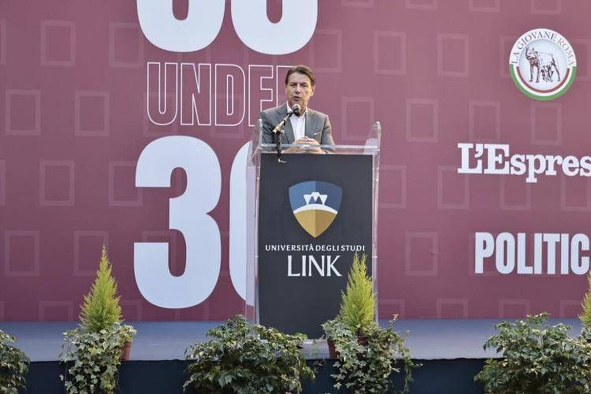 Politica, Conte alla Link: "Costruite vostra stabilità personale con l'orgoglio delle vostre origini"