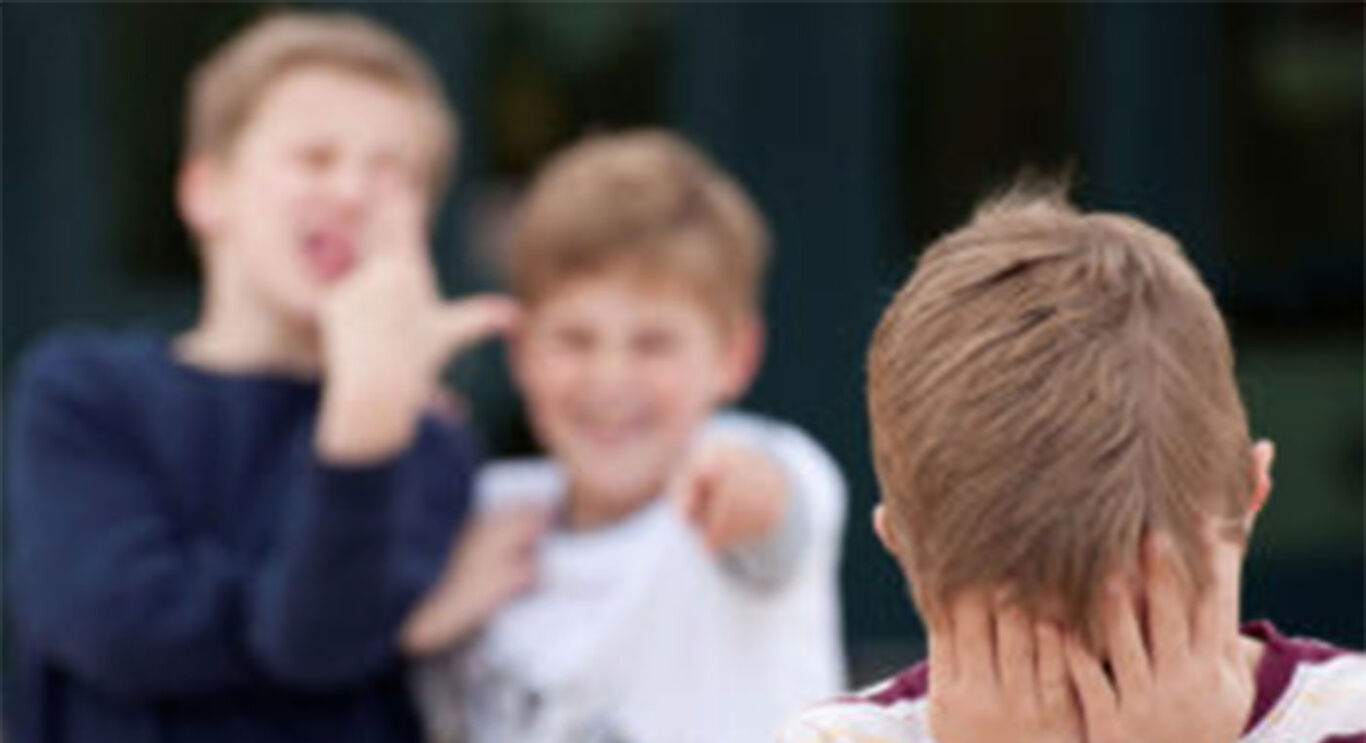 Bullismo e solitudine giovanile: il grido inascoltato degli adolescenti