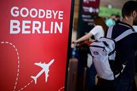 Cyberattacco aeroporti europei: ancora caos e ritardi a Heathrow, Bruxelles e Berlino