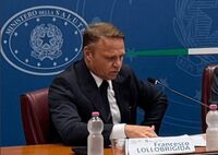 Lollobrigida: "Tutelare miele italiano da prodotti scadenti di Paesi extra Ue"