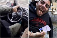 Imperia, ragazzo senza braccia prende la patente guidando con i piedi: "Ho fatto pratica per sei anni"