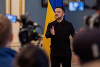 Ucraina, raid russi su Kiev nella notte. Zelensky: "Italia potrebbe essere la prossima"