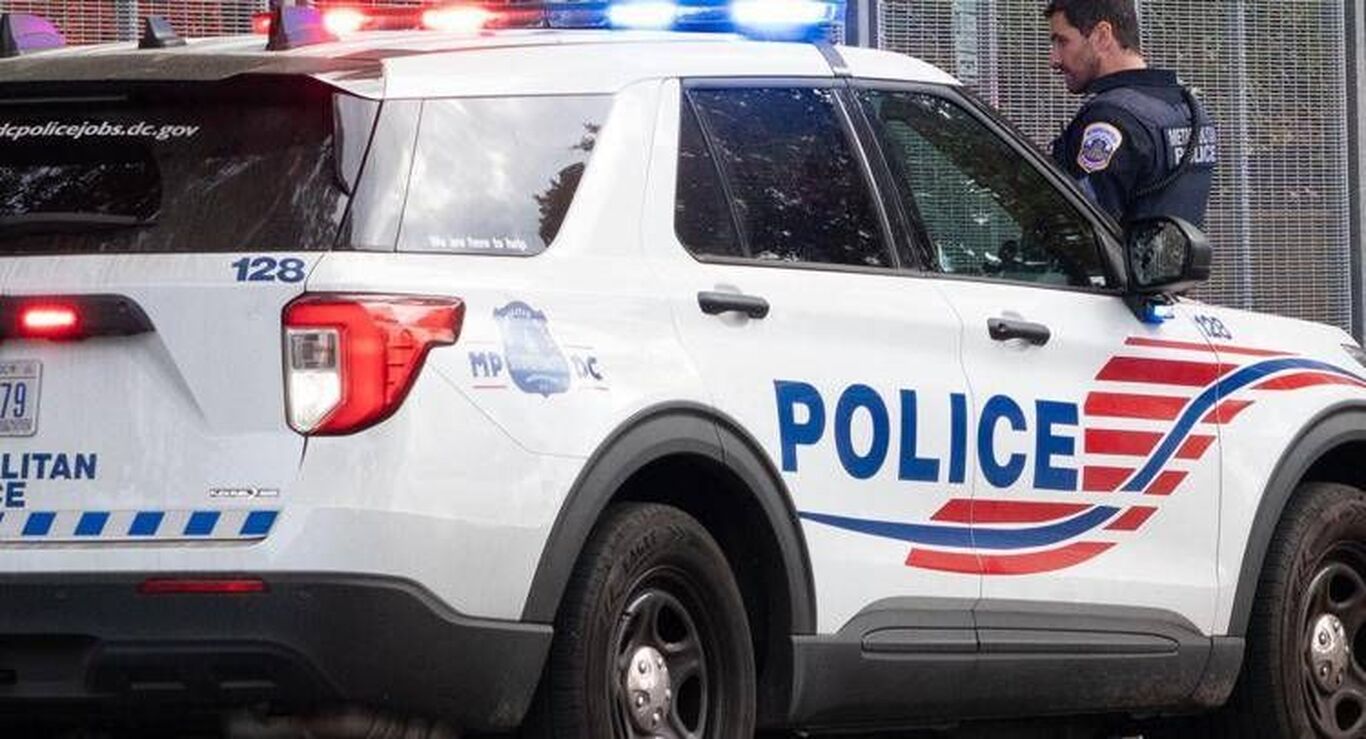 Michigan, sparatoria in una chiesa mormona: "Diversi feriti, edificio in fiamme"