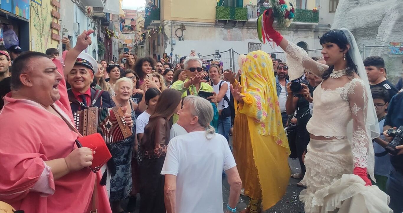 A Torre Annunziata il Matrimonio dei Femminielli riaccende la tradizione