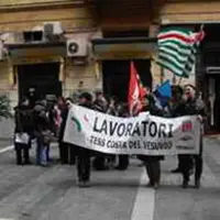 I lavoratori Tess manifestano con operai Fincantieri