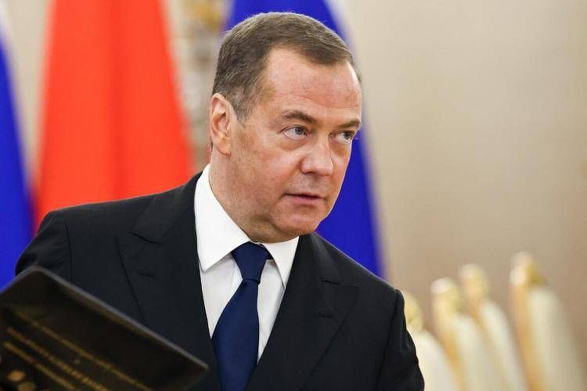 Medvedev: "Russia non ha bisogno di guerra, Europa non può farla"