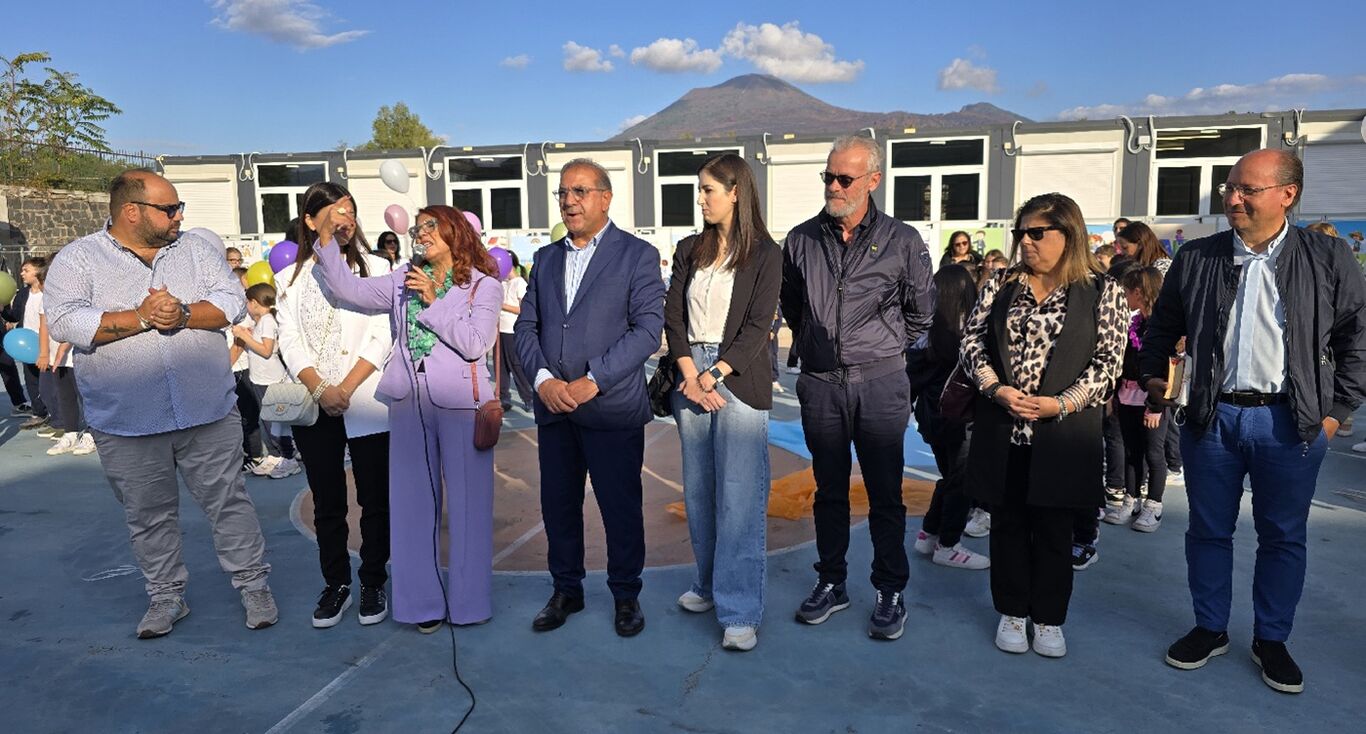 Boscoreale - Inaugurati i moduli scolastici: “Classi sicure e accoglienti per gli alunni”