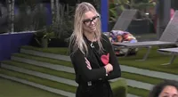 Grande Fratello, Giulia Soponariu cita Giorgia Meloni e fa infuriare gli autori: cos'è successo