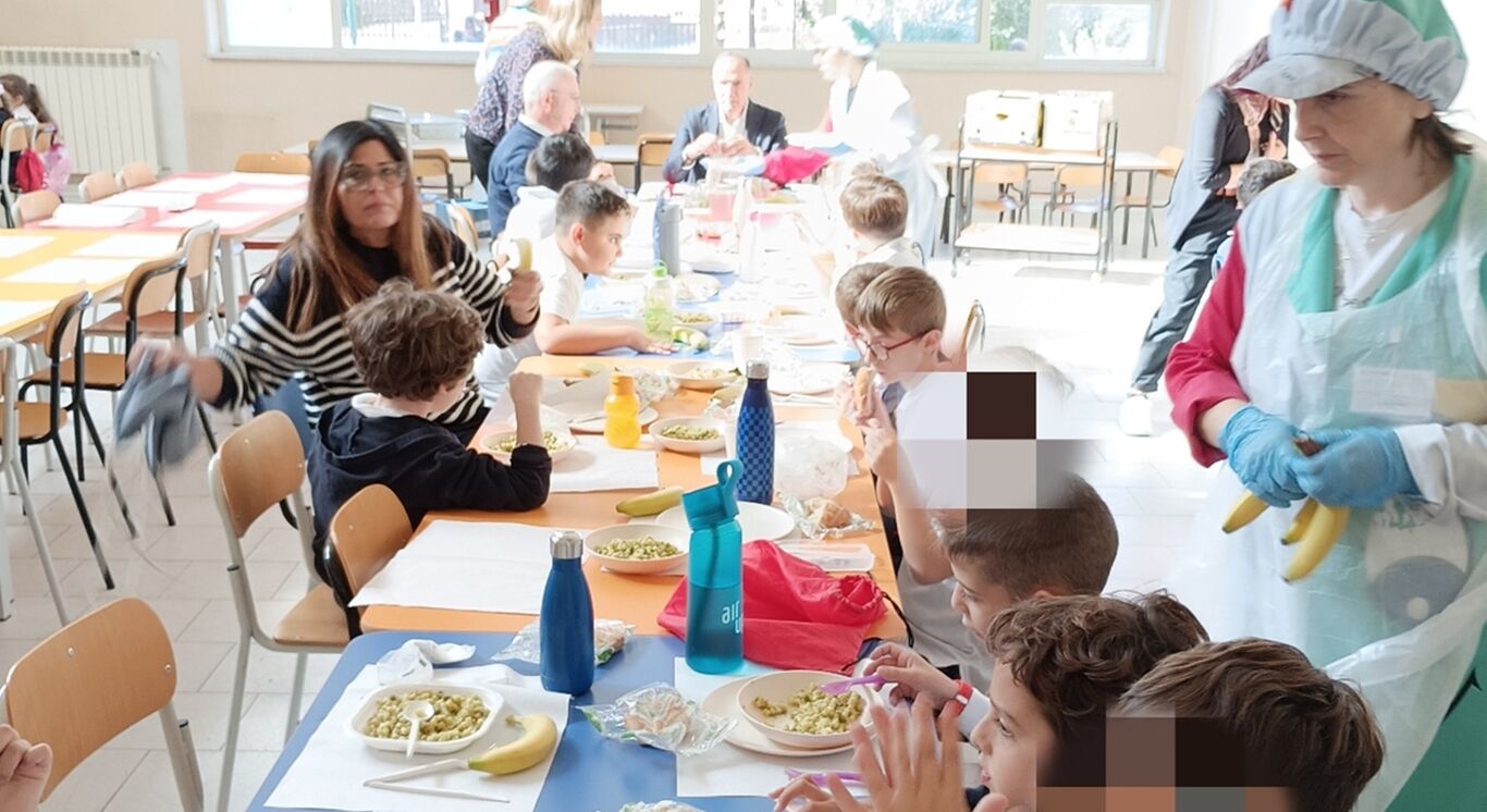 Torre del Greco - Refezione scolastica: iscrizioni aperte dal 6 al 16 ottobre