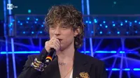 Irama esce allo scoperto, la sua nuova fiamma è un'ex allieva di Amici (Video)