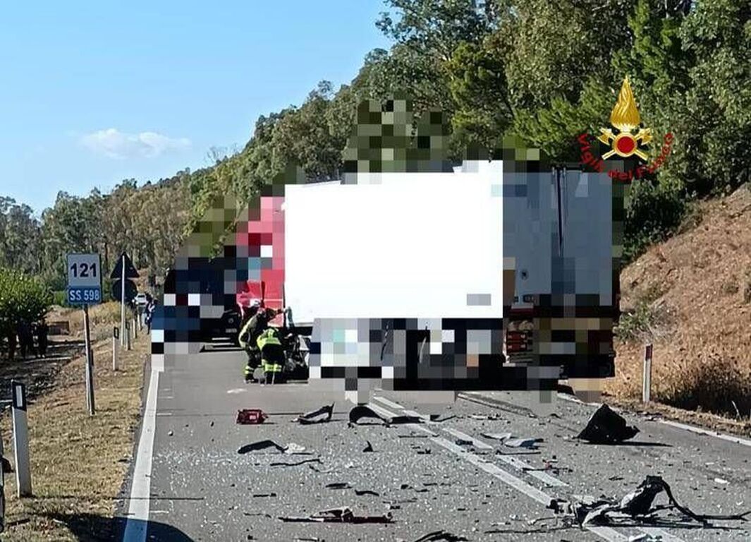 Grave incidente sulla Fondovalle dell'Agri, 4 morti nel Materano