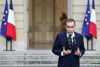 Francia, il primo ministro Lecornu si è dimesso
