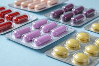 Farmaci, Egualia: 'equivalenti spina dorsale terapie croniche, ora rischiano crisi'