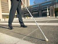 Napoli, si finge cieco per 20 anni: arrestato insieme alla moglie