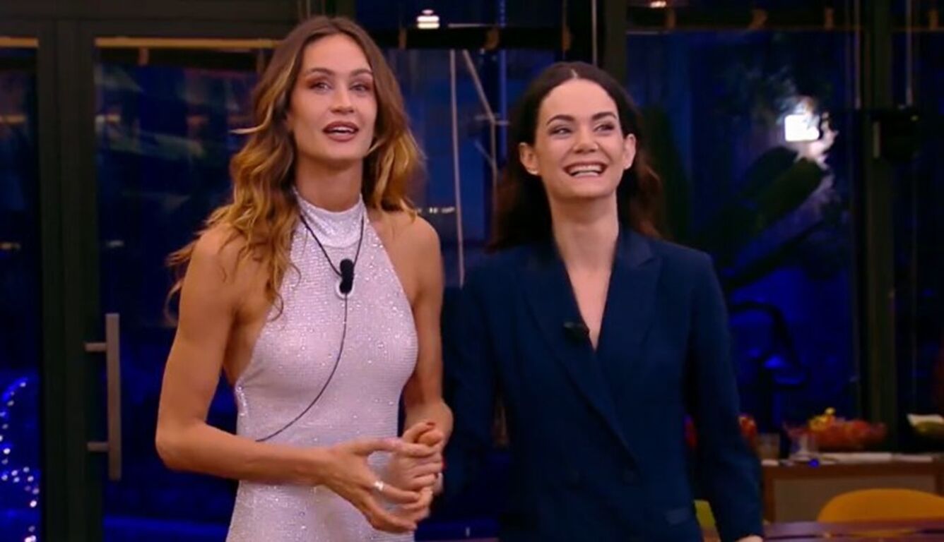 Grande Fratello: Helena Prestes di nuovo ai ferri corti con la sorella Mariana, cos'è successo e il suo sfogo sui social
