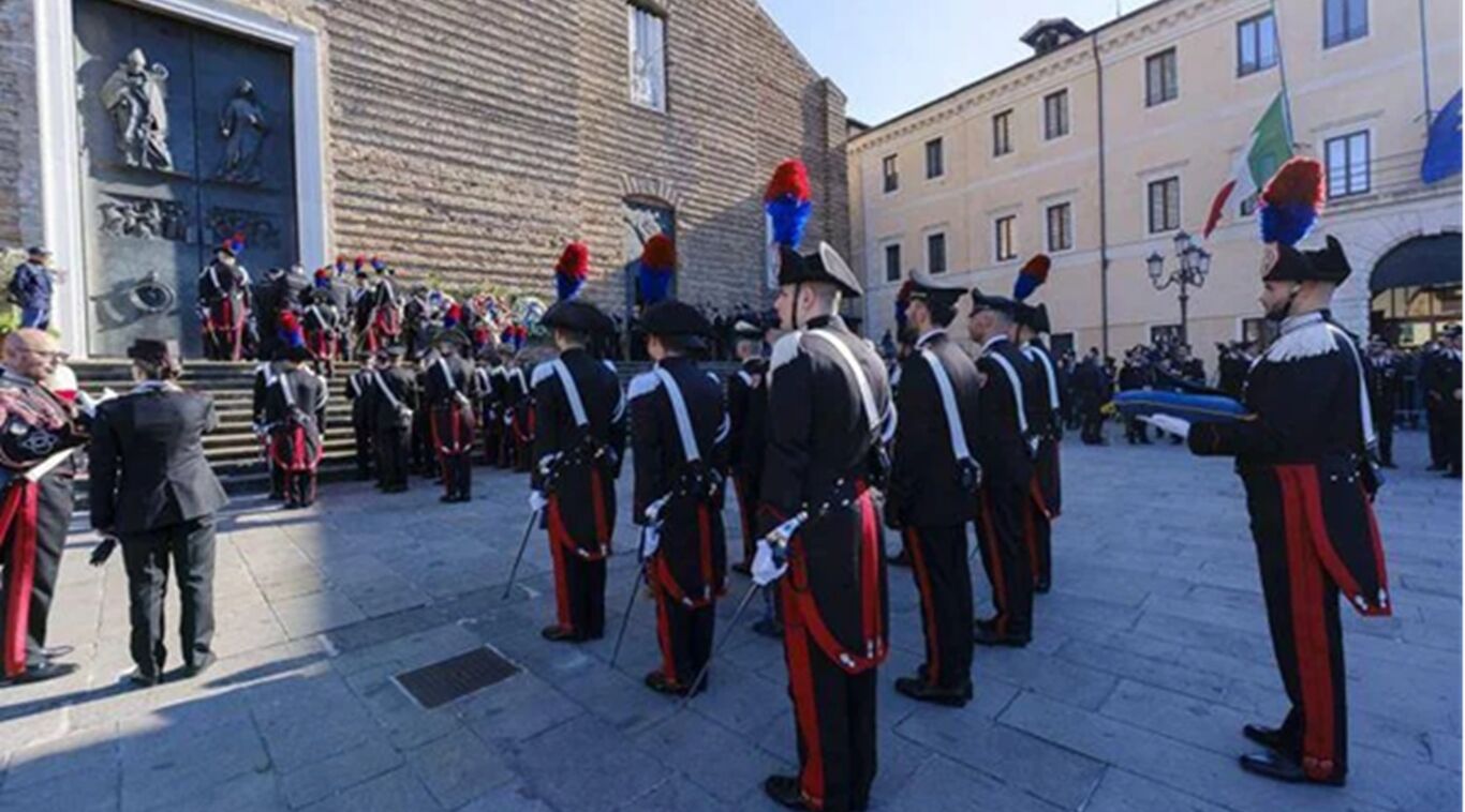 Funerali carabinieri uccisi, l'omelia: "Evento umanamente incomprensibile"