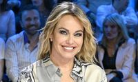 Sonia Bruganelli si racconta: "Mi sono punita per aver abortito, ho tradito Paolo una volta"