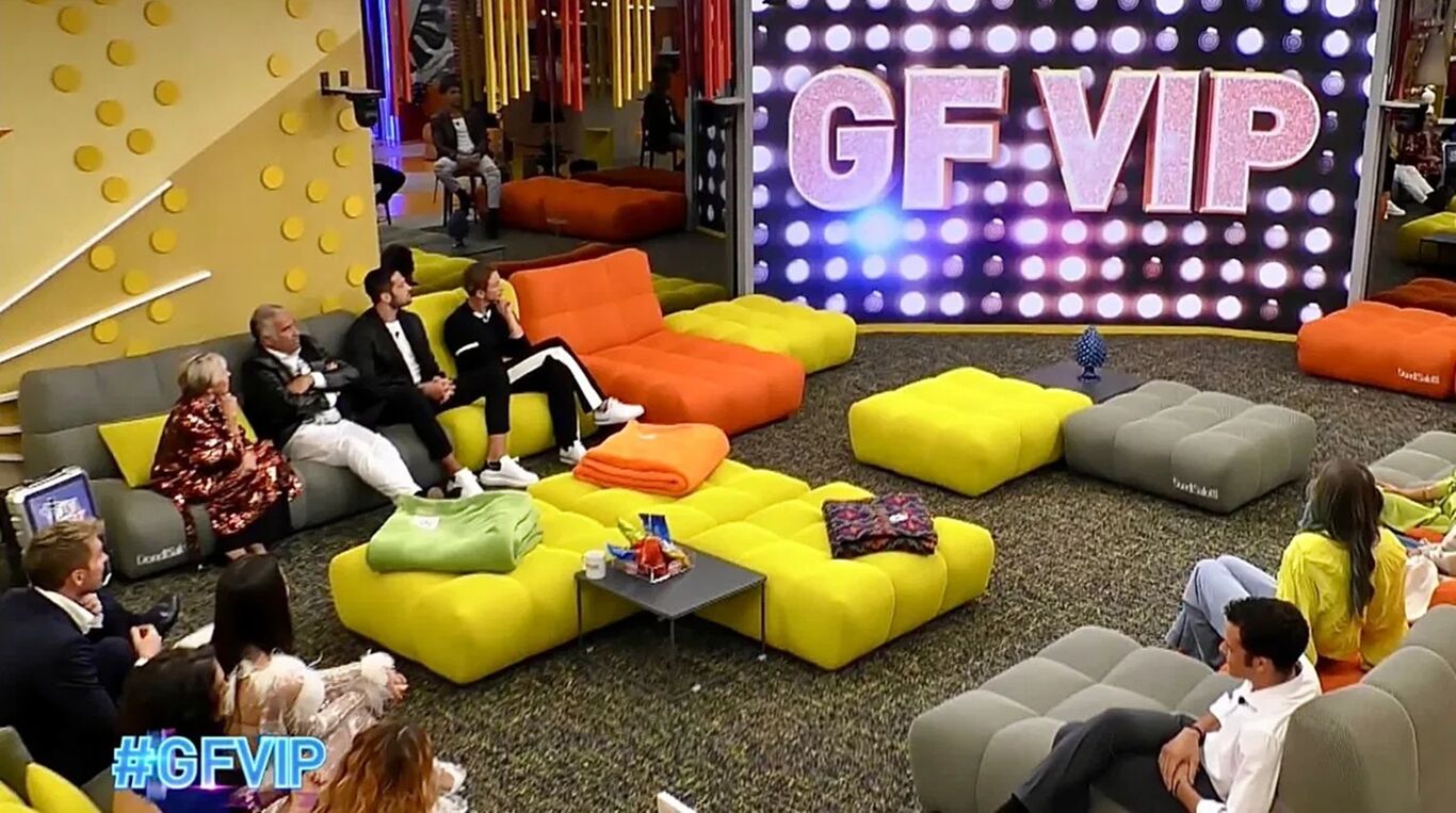 Grande Fratello, rottura tra un discusso ex vippone e la fidanzata? Cosa sta succedendo