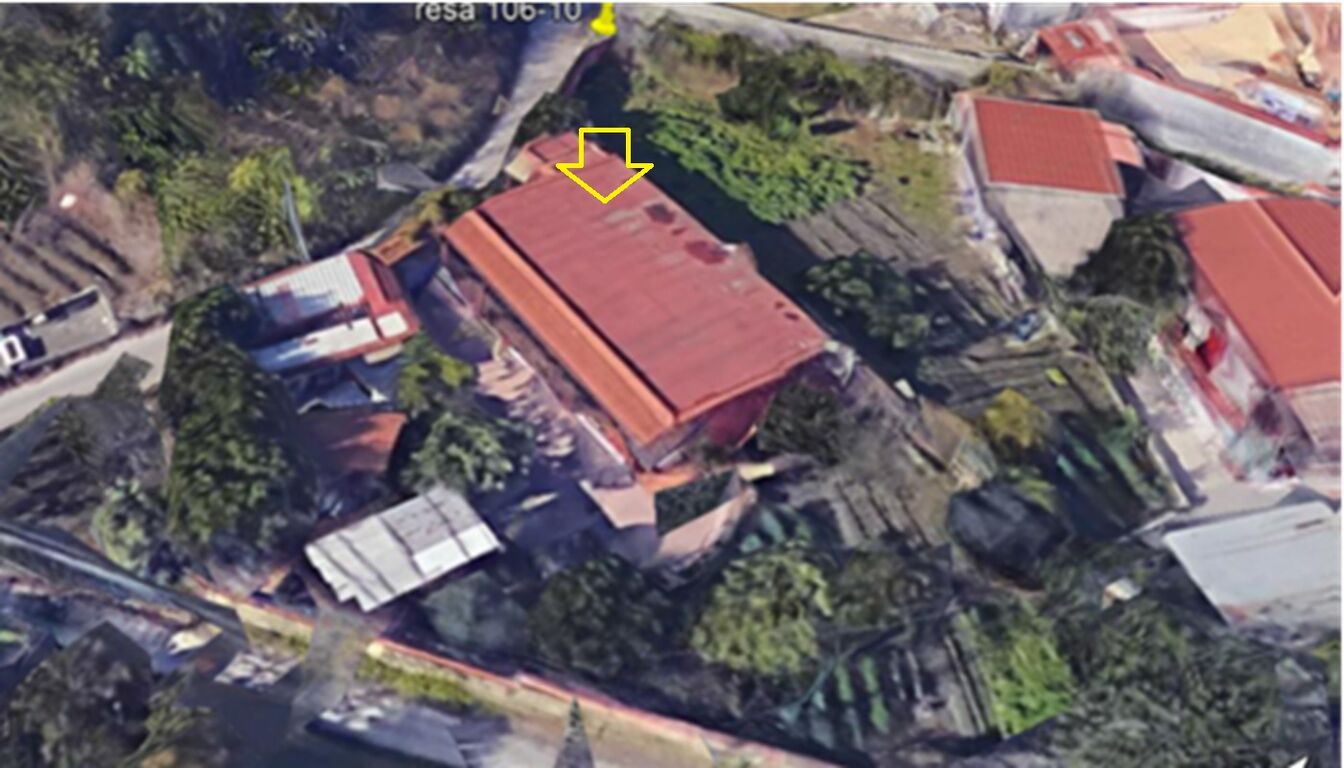 Torre del Greco - Abbattuto manufatto abusivo in muratura in zona vincolata