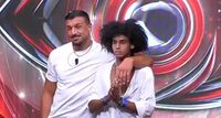Grande Fratello, Bena eliminato al televoto flash: tre concorrenti in Nomination