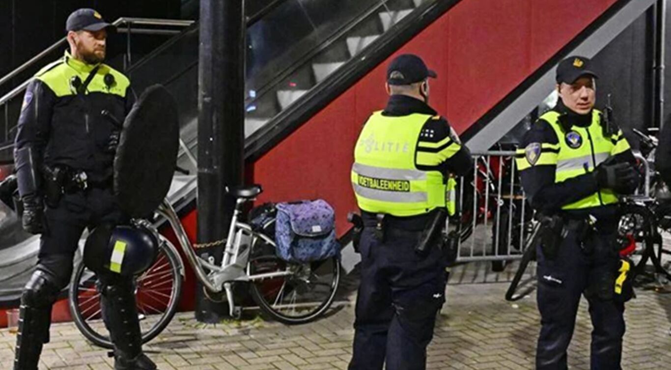 Champions League: "Circa 180 tifosi del Napoli fermati a Eindhoven"