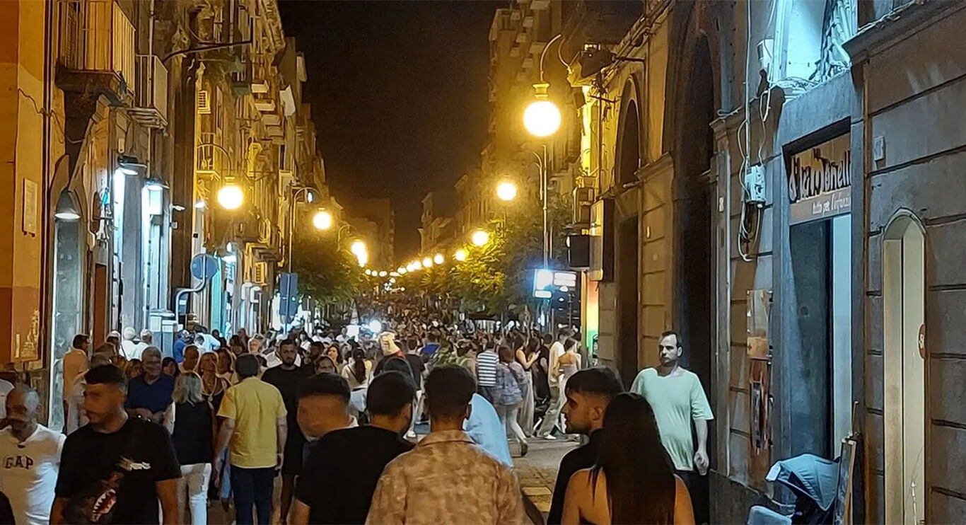 Torre Annunziata - La notte di Holloween: isola pedonale e animazione su corso Umberto I