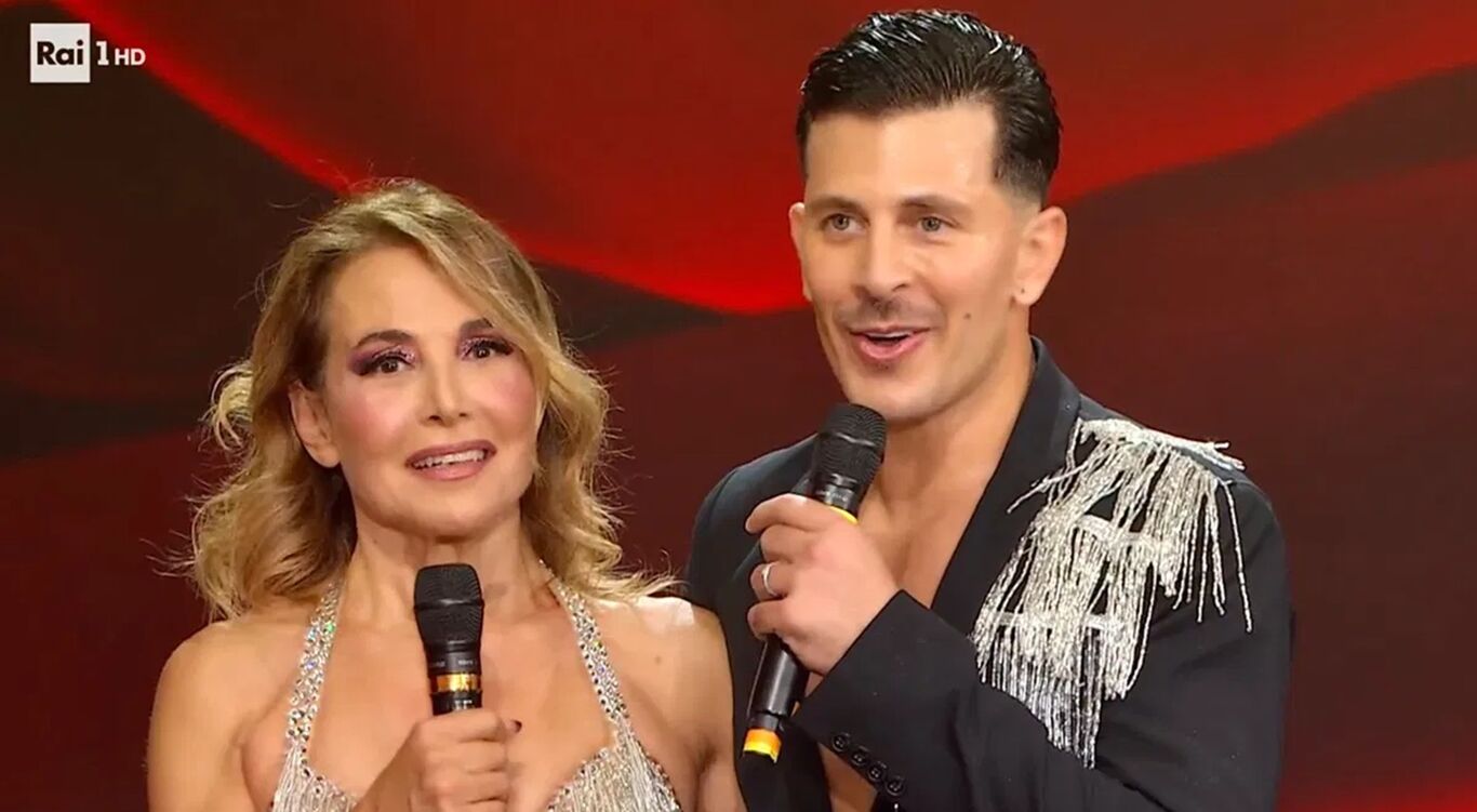 Ballando con le Stelle, Pasquale La Rocca non smentisce il flirt con Barbara D'Urso: "Cosa c'è tra noi"