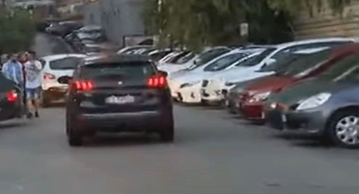 Napoli - Santobono, estorsione sotto l'ospedale: arrestato parcheggiatore abusivo