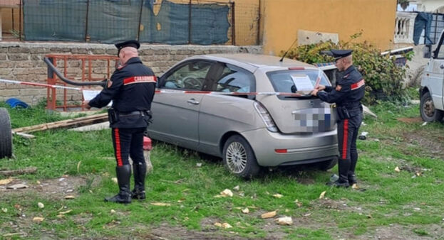 Giugliano - Smontava un'auto rubata: arrestato 23enne