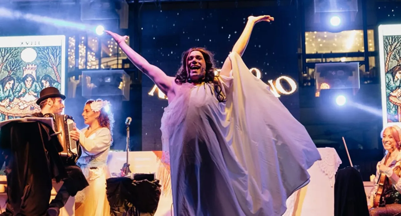 Torre Annunziata - Tarocco Napoletano: il sogno dei "disgraziati" che diventano arte