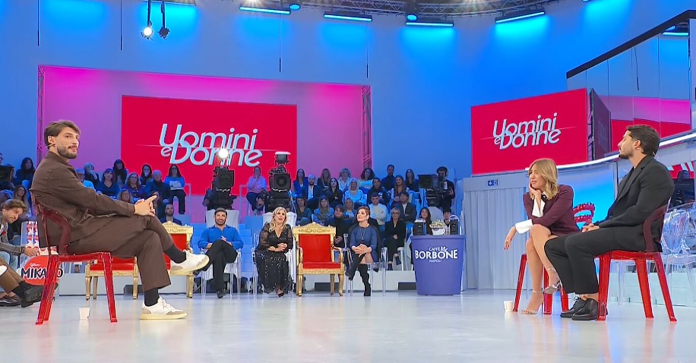 Uomini e Donne, tutti dettagli sul confronto tra Ciro, Martina e Gianmarco: ecco cos'è successo