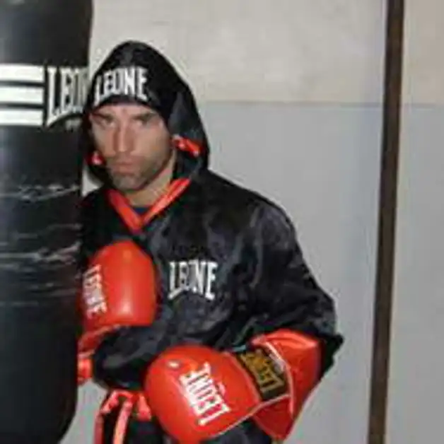 Boxe, titolo italiano dei Pesi Medi: Nespro sconfitto da Signani