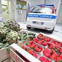 C.mare di Stabia. Vendeva frutta senza licenza, sanzionato