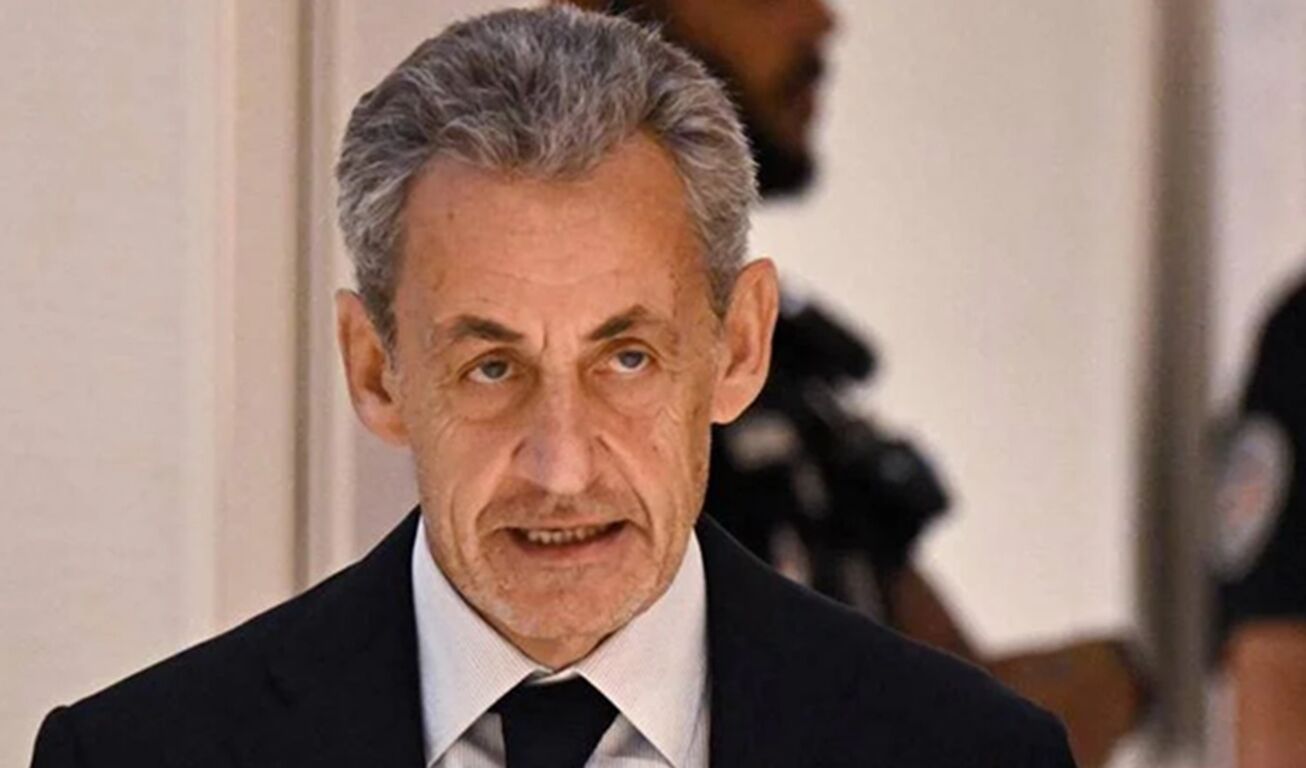 Francia, Sarkozy sarà scarcerato oggi: l'ex presidente verrà sottoposto a libertà vigilata