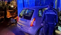 Paura a Pompei: anziano accusa un malore e finisce con l'auto in un negozio