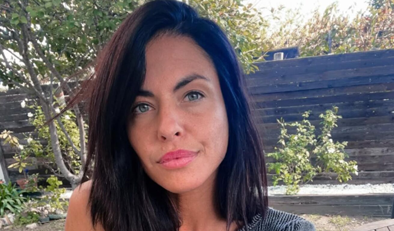 Pamela Camassa ritrova l'amore dopo Filippo Bisciglia, la foto del bacio con il nuovo compagno