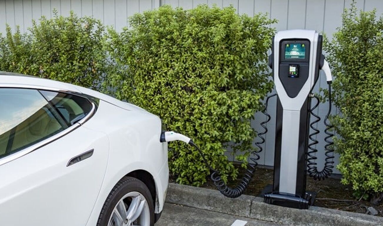 Torre Annunziata - Ricariche per autovetture elettriche: nuove 5 colonnine