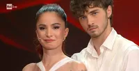 Andrea Delogu affronta il lutto e torna a Ballando con le Stelle: le parole sul fratello Evan